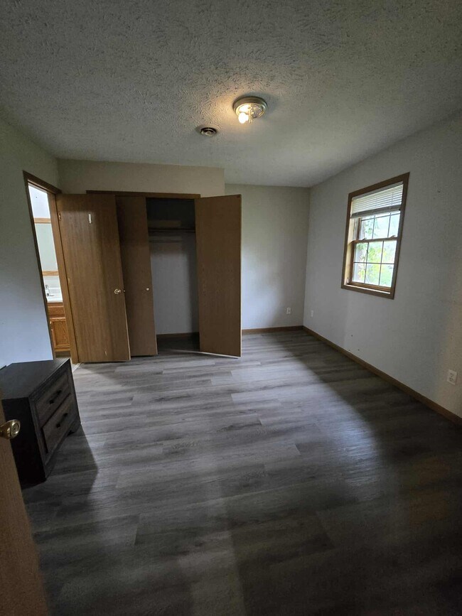 Foto del edificio - 115 Holly Dr