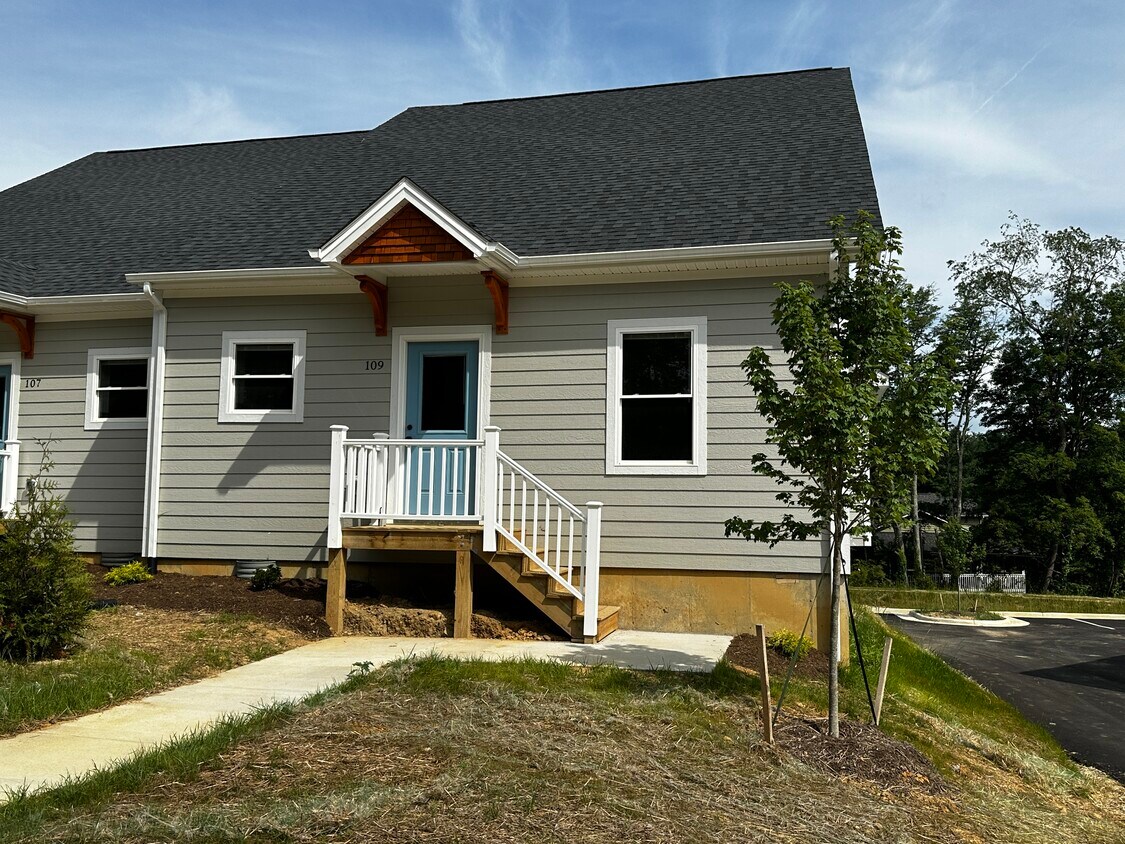 109 Mount Tabor Rd, Blacksburg, VA 24060 Townhome Rentals in