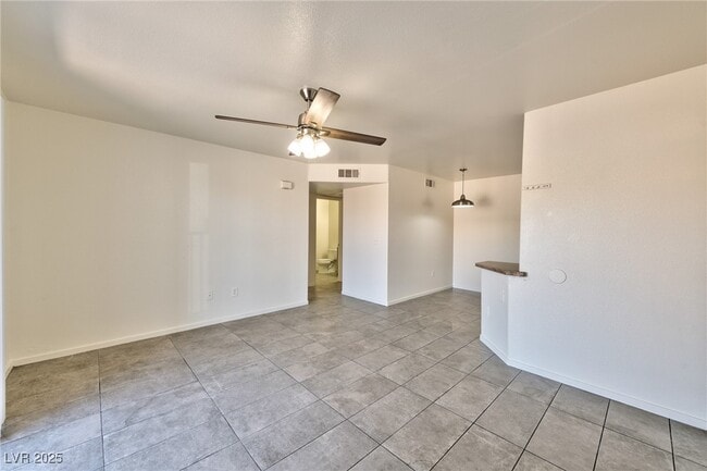 Building Photo - 3957 Rebecca Raiter Ave