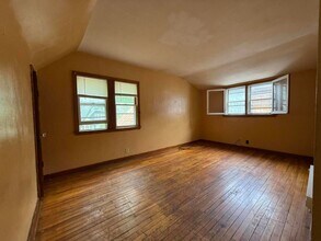 Building Photo - 4752 N 38th St