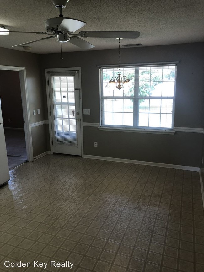 Building Photo - 2 br, 2 bath House - 102 Hackamore Lane