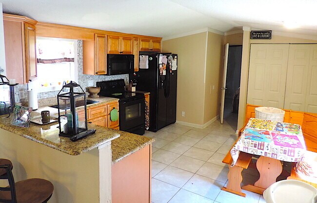 Foto del edificio - 6737 Angus Valley Dr