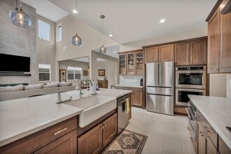 Building Photo - 619 Camargue Trl