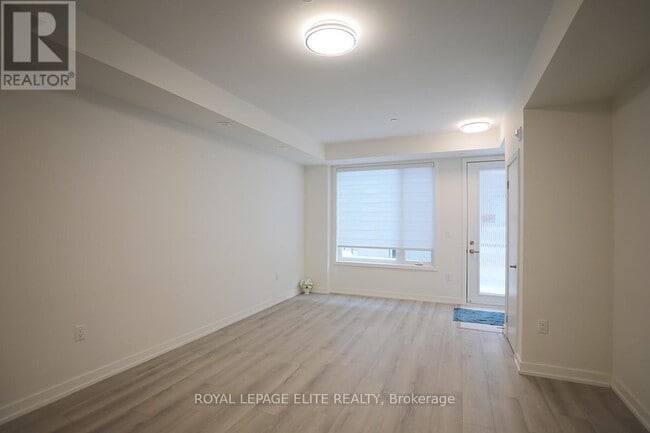 Building Photo - 3546 Colonial Dr