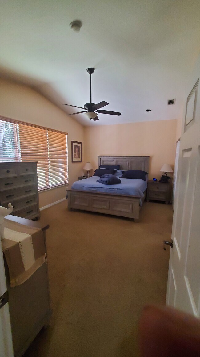 Master bedroom - 8499 Siciliano St