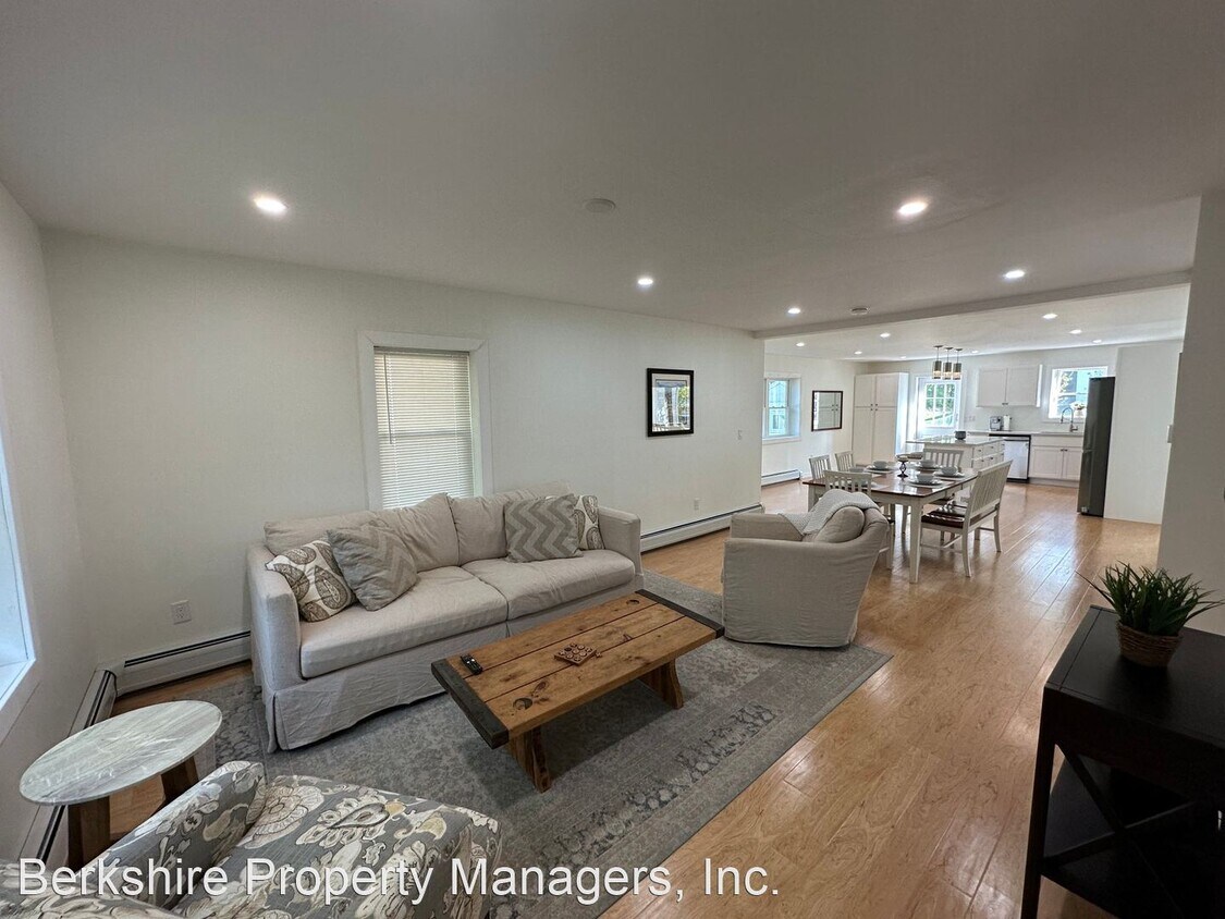 Foto principal - 4 br, 3.5 bath House - 100 Depot Street
