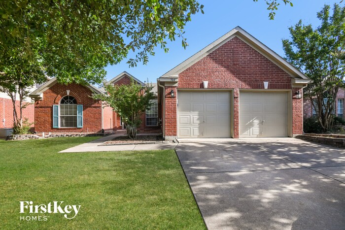 Primary Photo - 706 Engleside Dr