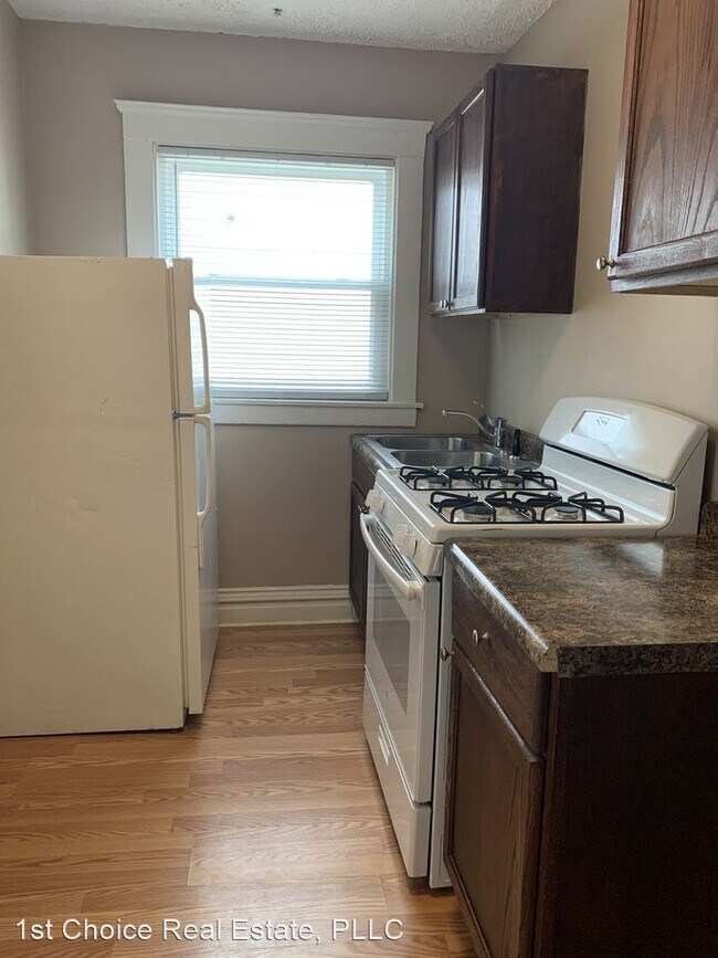 Building Photo - 1 br, 1 bath House - 1023-1 N. Walnut