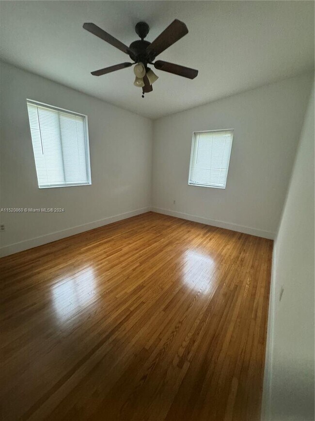 Foto del edificio - 2300 SW 58th Ave