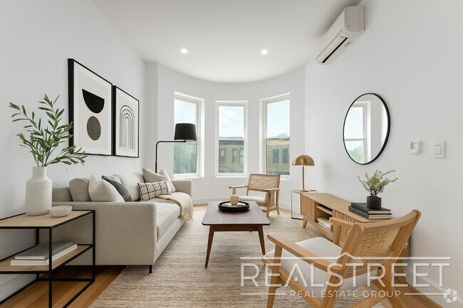 Building Photo - Brand New 3 Bed 2 Bath Parlor Floor in Rid...