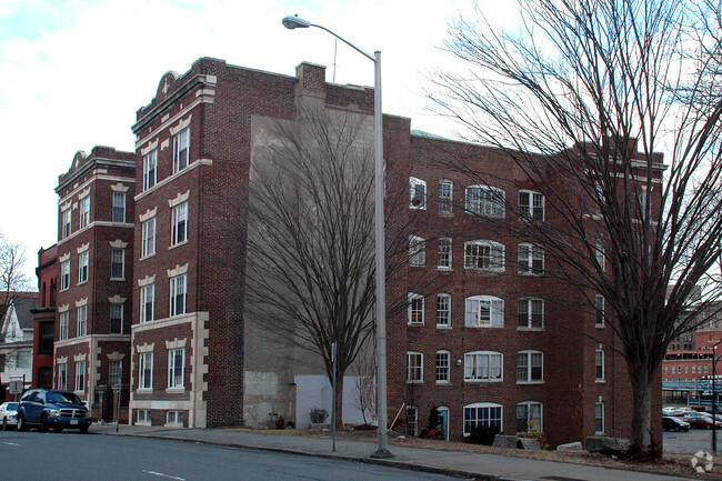 Foto del edificio - The Courtyard