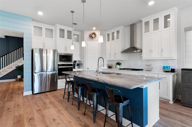 Building Photo - 7309 Sunset Blvd