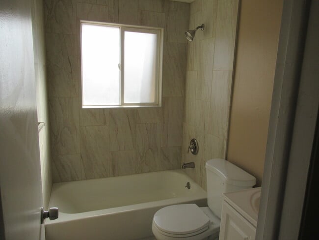 Building Photo - 1155 Chiricahua Loop