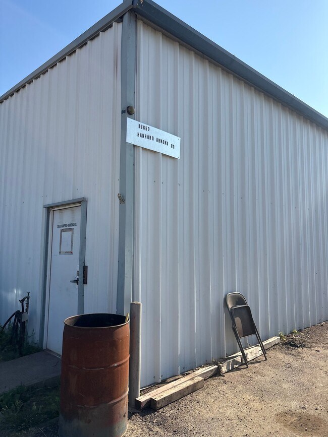 Foto del edificio - 12650 Hanford Armona Rd