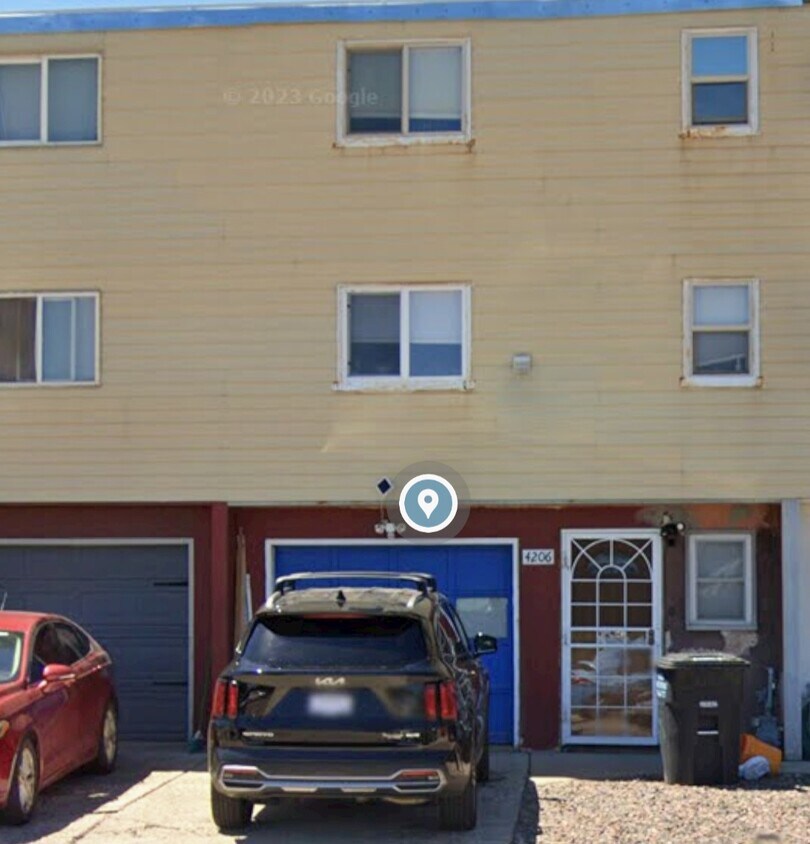 Foto principal - 4206 Loomis Ave