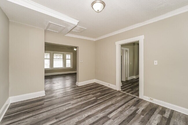 Foto del edificio - 4441 E 131st St