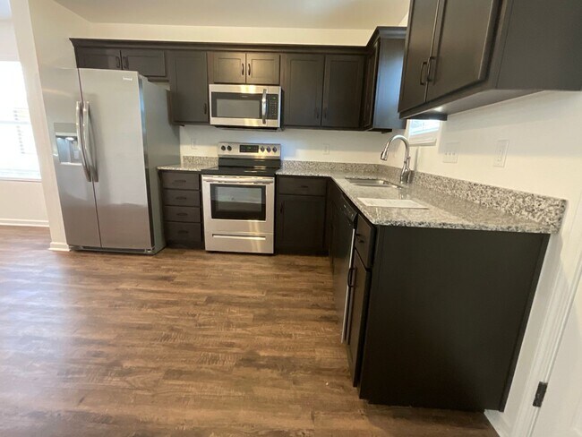 Building Photo - Brand New 2 Bedroom 2 Bathroom Home!