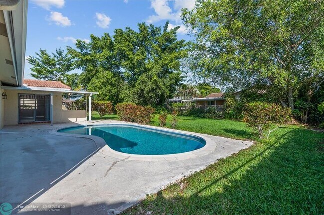 Building Photo - 3961 NW 109th Ave