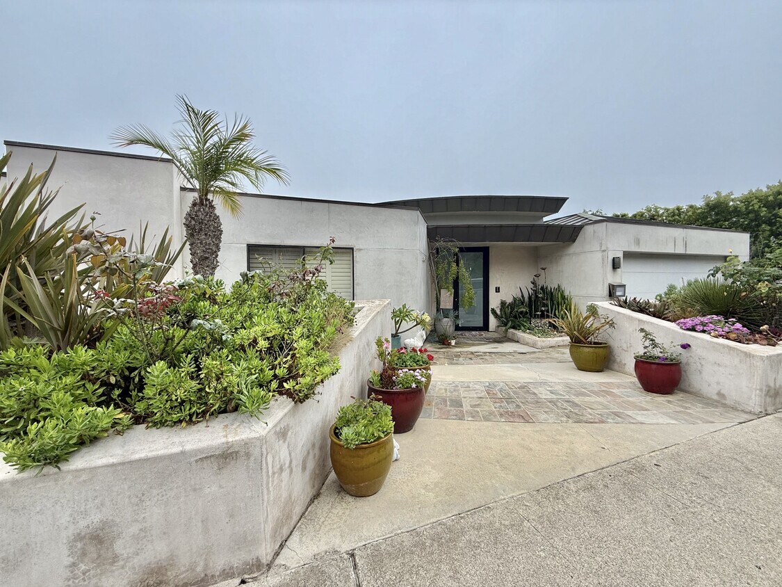Foto principal - 1445 Bounty Way