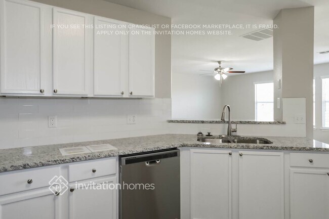 Foto del edificio - 212 Cedar Crest Dr