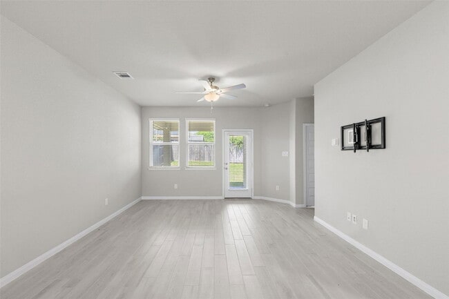 Building Photo - 18532 Meadow Point Ln