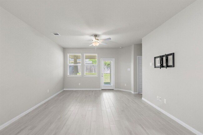 Foto del edificio - 18532 Meadow Point Ln