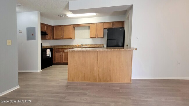 Foto del edificio - 1353 Westover St