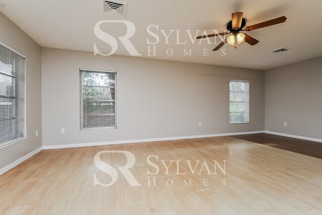 Foto del edificio - Enjoy living the good life in this 3 bedro...