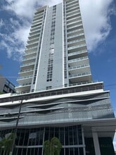 Building Photo - 1010 SW 2nd Ave