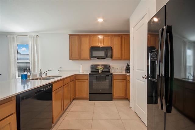 Foto del edificio - 131 Plumcove Dr
