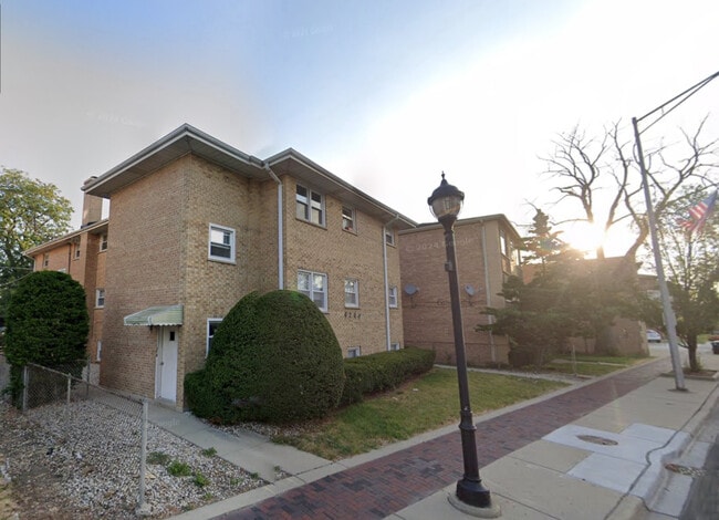 Building Photo - 8246 W Grand Ave