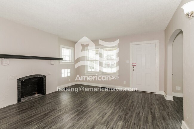 Foto del edificio - 443 W Hillcrest Ave