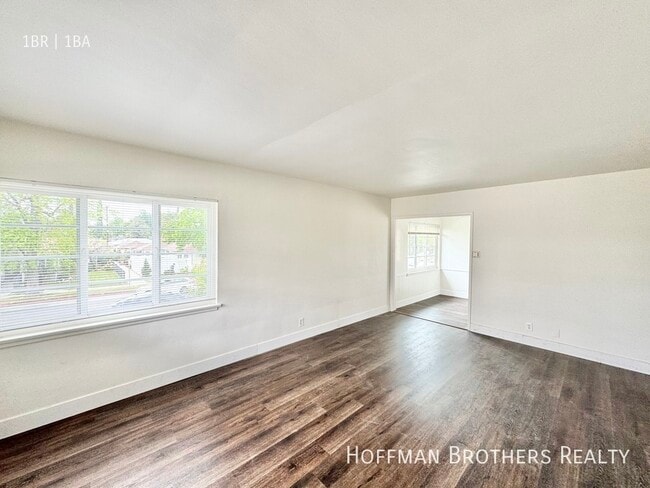 Building Photo - 5640 Kester Ave