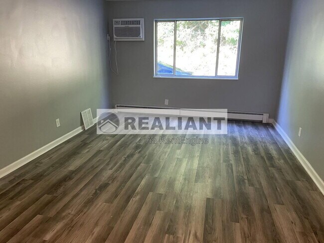 Foto del edificio - 2521 Warren St