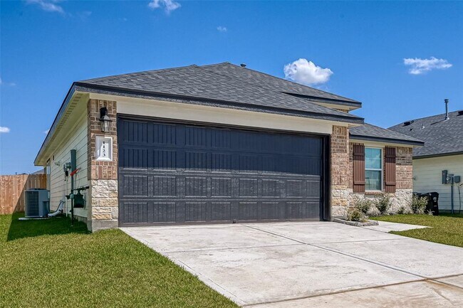 Building Photo - 1123 Lipizzan Ln