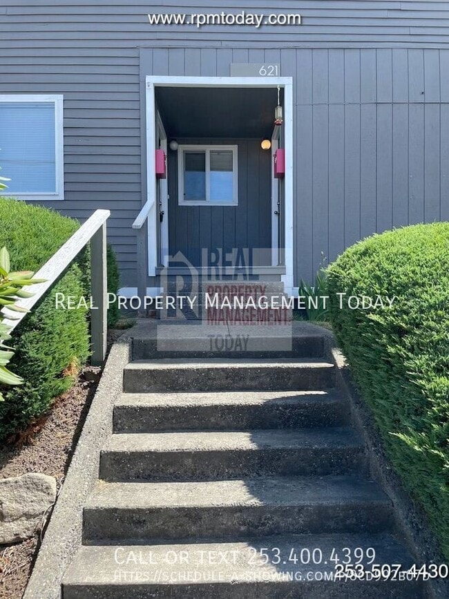 Building Photo - 621 S Sprague Ave