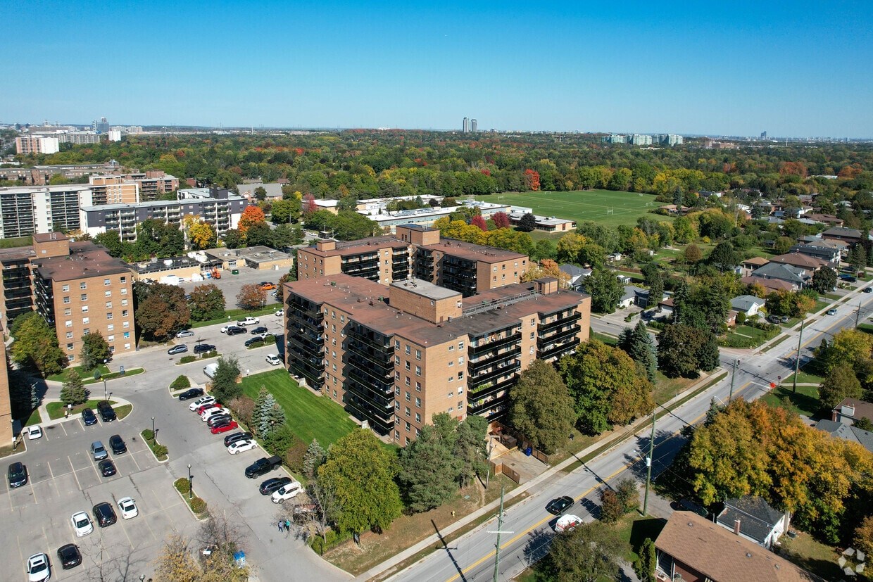 Aerial Photo - Glen Park Apartments