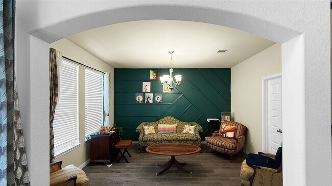 Building Photo - 3822 Dry Creek Dr