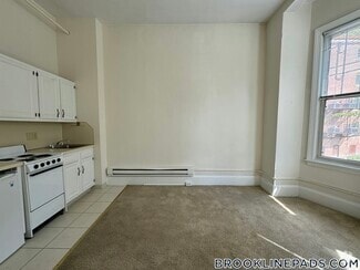 Building Photo - 1223 Beacon St