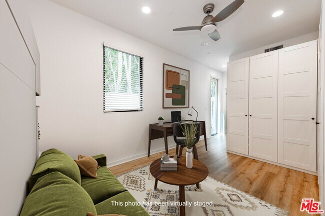 Building Photo - 10704 Octave Ln