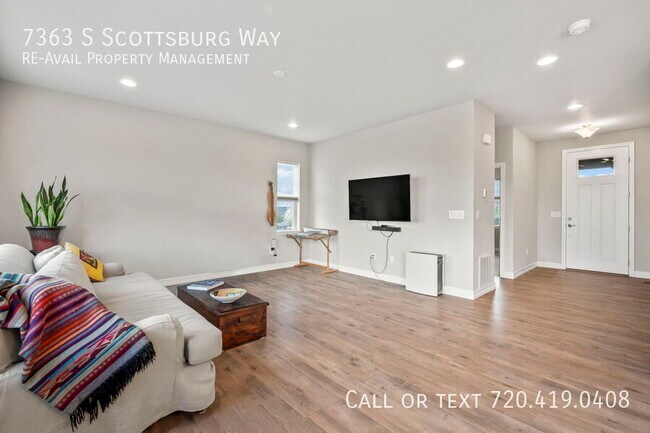 Building Photo - 7363 S Scottsburg Way