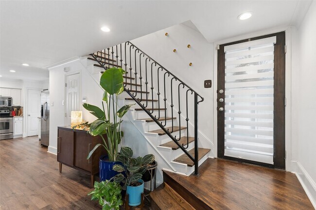 Foto del edificio - 10109 Regal Park Ln