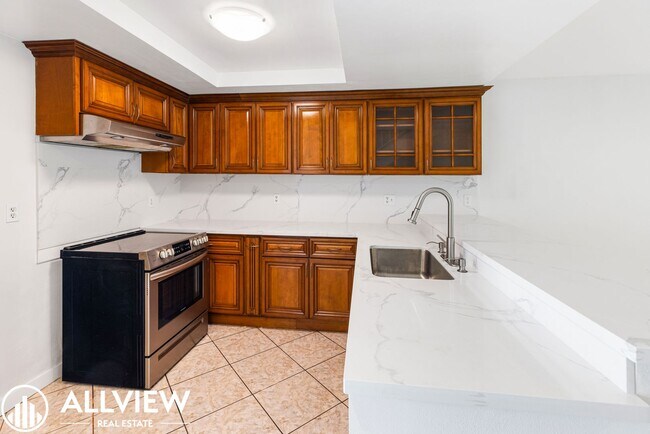 Photo - Beautifully Renovated 2-bedroom, 1.5-bath ... Apartment
