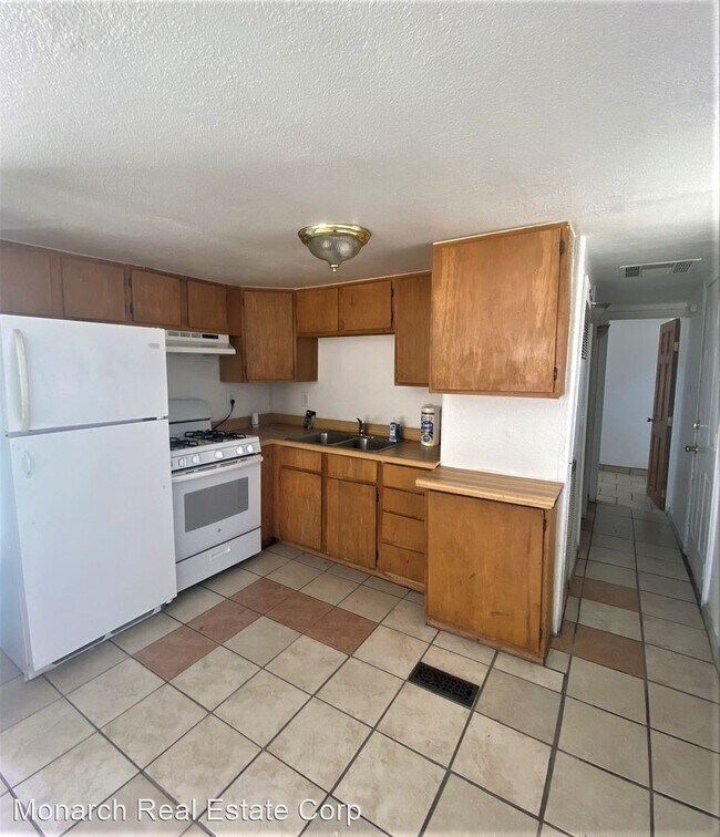 Foto del edificio - 825 Parkview Dr