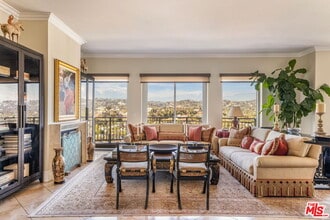 Building Photo - 10727 Wilshire Blvd