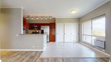 Building Photo - 94-1253-1253 Lumikula St