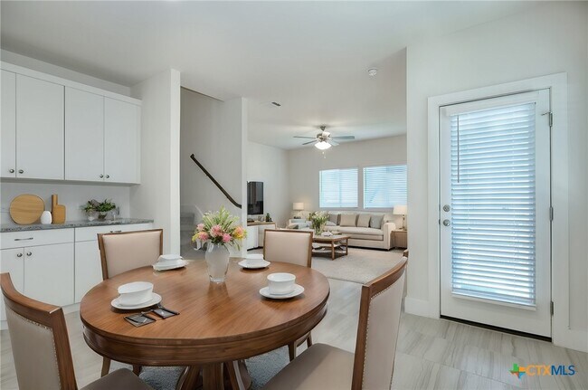 Building Photo - 303 Alamar Knot Way