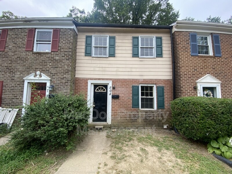 Foto del edificio - 504 Olde Greenwich Cir