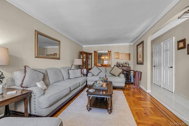 Photo - 2433 Young Ave Townhome