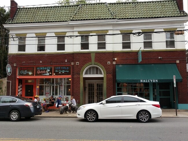 Photo - 119 N Robinson St Apartment